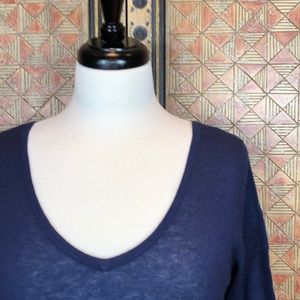 ⭐️🆕 [Bloomingdales] 💯%Cashmere V-Neck Knit Top